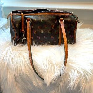 GUC Dooney & Bourke shoulder bag - multi color